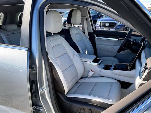 Used 2026 GMC Terrain Denali w/ LPO, Floor Liner Package image 16