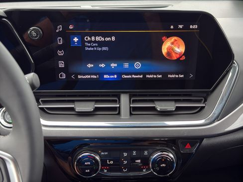 New 2026 Chevrolet Trax ACTIV w/ Driver Confidence Package FWD image 21