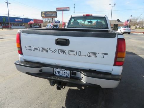 Used 2006 Chevrolet Silverado 1500 W/T AWD/4WD image 9
