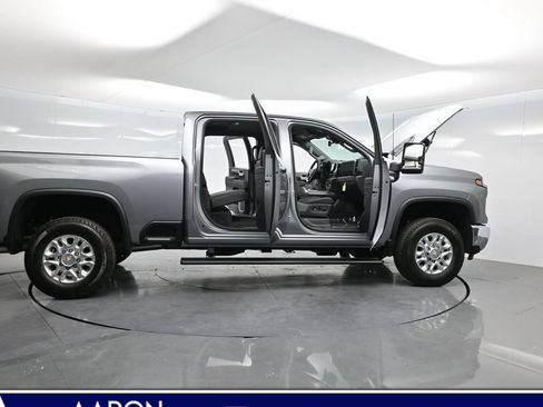 New 2026 Chevrolet Silverado 2500 LTZ w/ LTZ Premium Package AWD/4WD image 3
