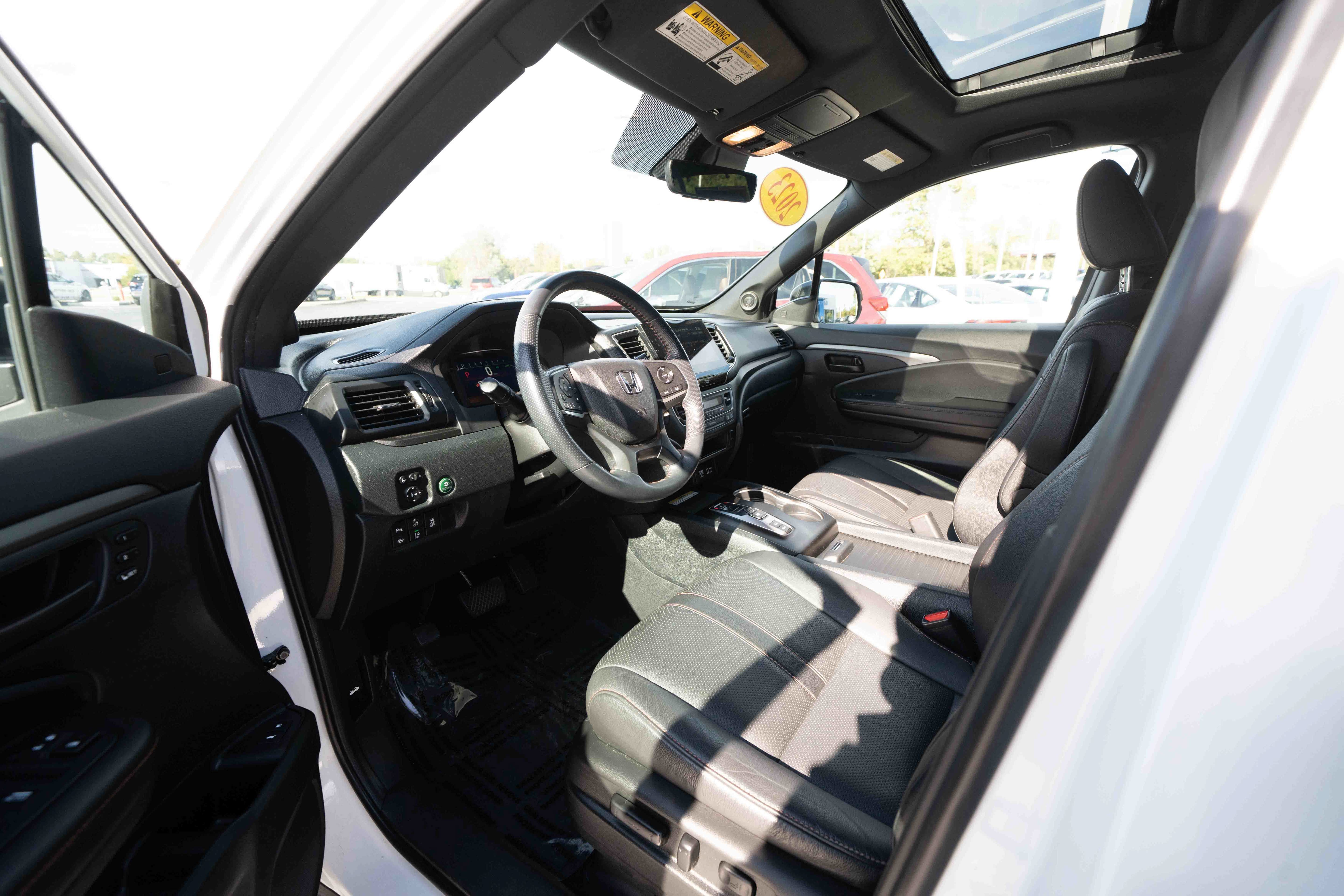 Used 2023 Honda Passport TrailSport image 8