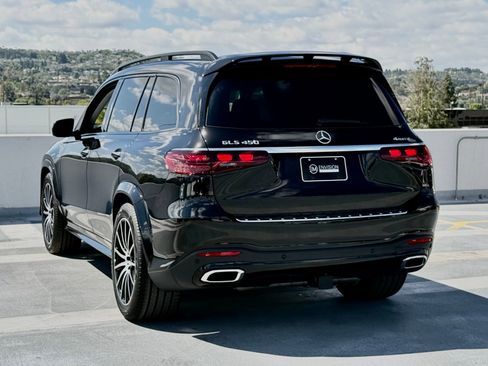 New 2026 Mercedes-Benz GLS 450 4MATIC image 9