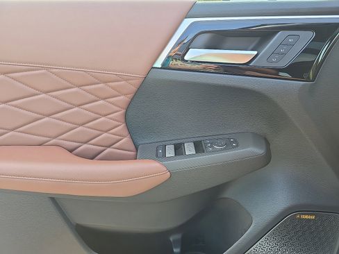 New 2025 Mitsubishi Outlander SEL image 12