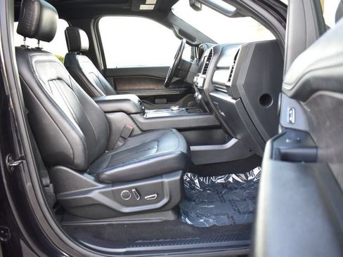 Used 2019 Ford Expedition Max Limited RWD image 15