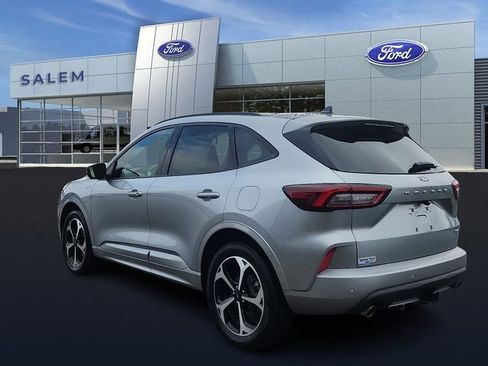 Certified 2023 Ford Escape ST-Line Select w/ Tech Pack #2 AWD/4WD image 4