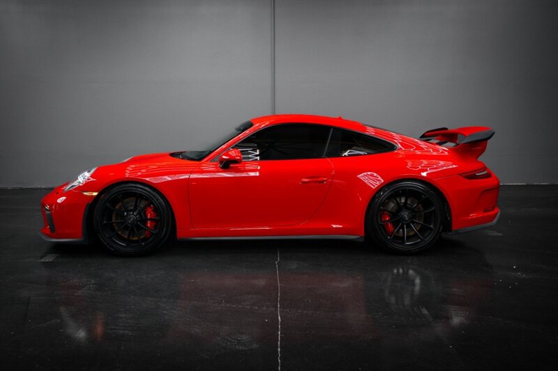 Used 2018 Porsche 911 GT3 w/ Sport Chrono Package RWD image 4