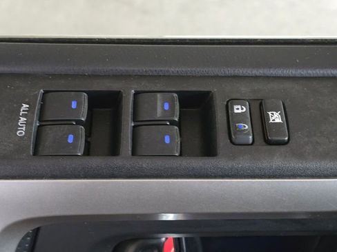 Used 2015 Toyota 4Runner Limited AWD/4WD image 23