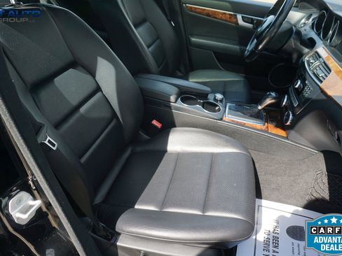 Used 2013 Mercedes-Benz C 300 4MATIC Sedan image 23
