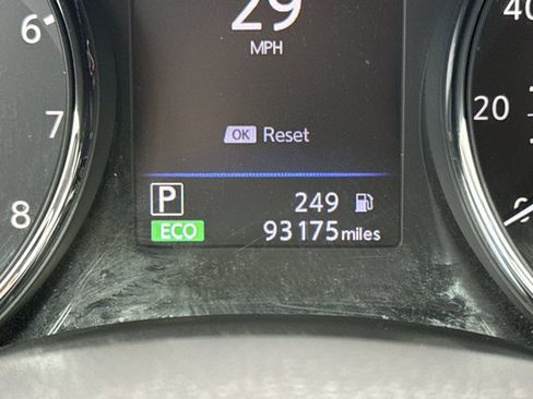 Used 2018 Nissan Rogue SL FWD image 21