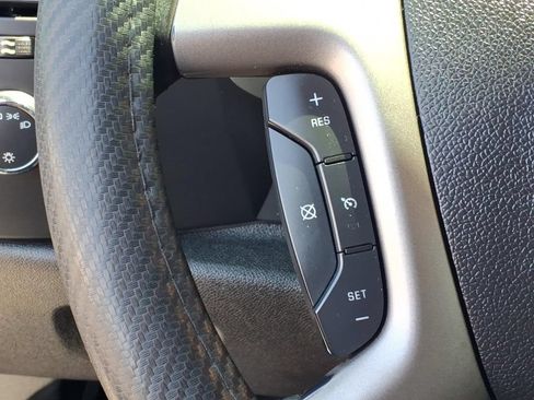 Used 2013 GMC Sierra 2500 SLE w/ SLE Preferred Package AWD/4WD image 9