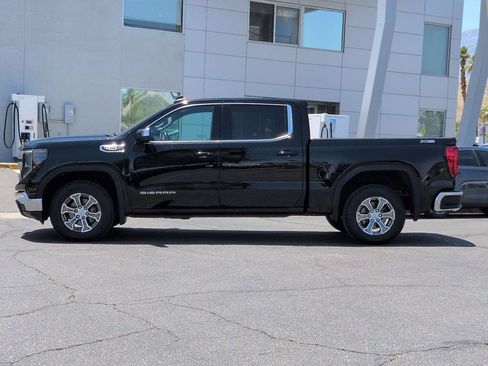 Used 2023 GMC Sierra 1500 SLE AWD/4WD image 3