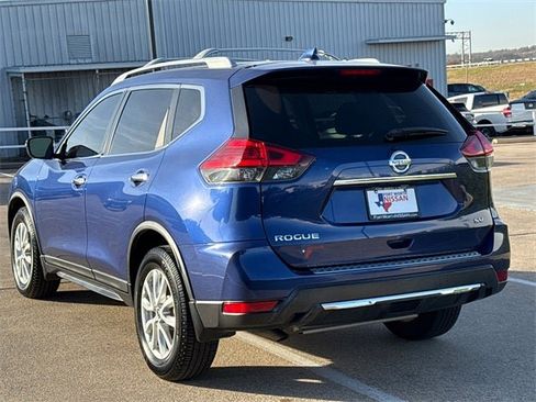 Used 2017 Nissan Rogue SV image 7