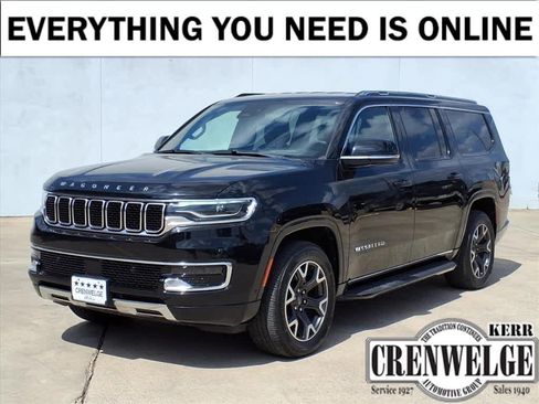 Used 2024 Jeep Wagoneer L Series III w/ Flexible Seating Group image 1