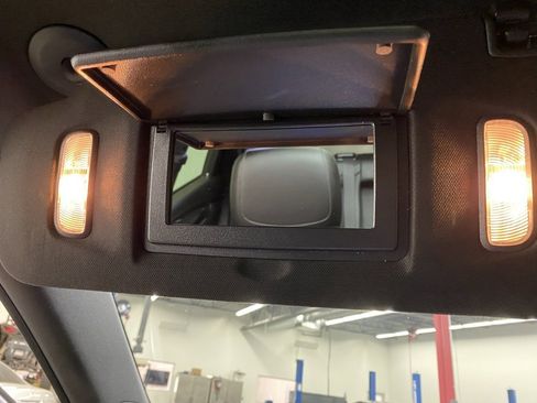 Used 2023 Cadillac XT5 Sportv image 32