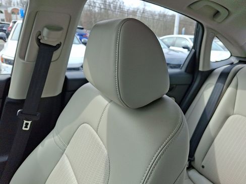 Used 2022 Honda Civic Touring image 17