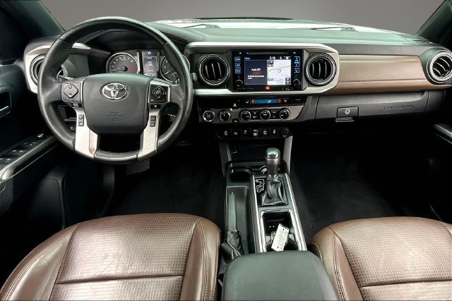 Used 2018 Toyota Tacoma Limited AWD/4WD image 8