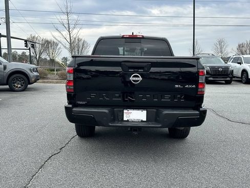 Used 2024 Nissan Frontier SL w/ Technology Package AWD/4WD image 8
