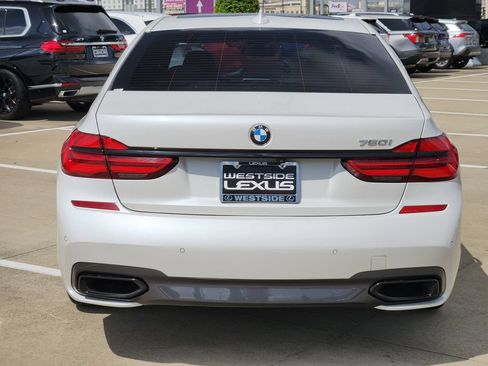 Used 2019 BMW 750i w/ M Sport Package RWD image 6