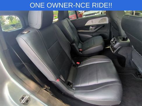 Used 2025 Mercedes-Benz GLS 450 4MATIC image 37