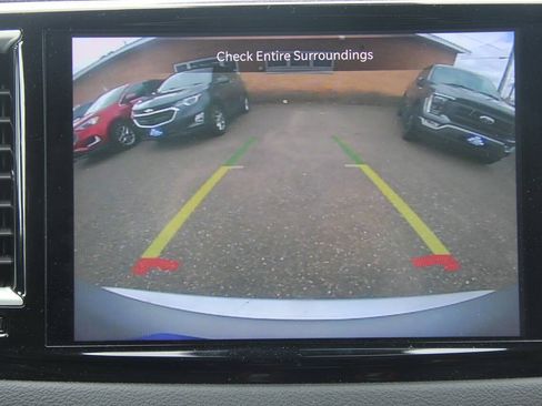 Used 2024 Chrysler Pacifica Touring-L FWD image 38