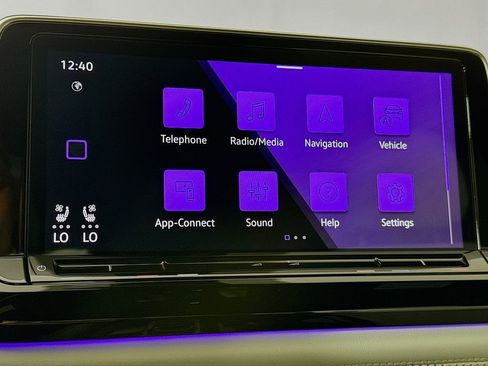 Used 2025 Volkswagen Atlas Cross Sport SEL Premium R-Line image 17