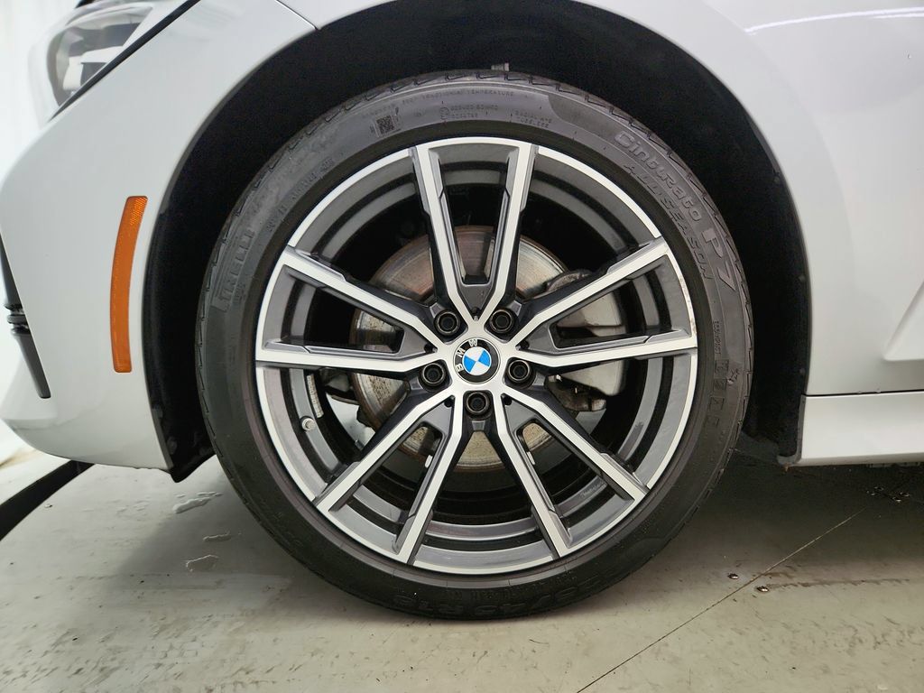 Used 2019 BMW 330i xDrive Sedan w/ Driving Assistance Package AWD/4WD image 33