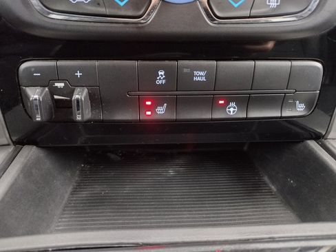 Used 2015 RAM 1500 Sport w/ Black Ram 1500 Sport Group image 6