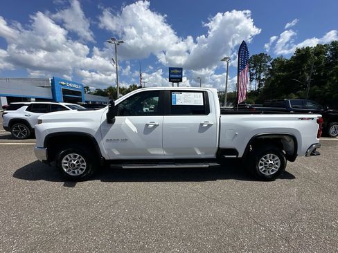 Used 2025 Chevrolet Silverado 2500 LT w/ Convenience Package AWD/4WD image 13