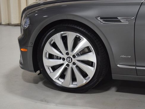New 2026 Bentley Flying Spur Plug-In Hybrid AWD/4WD image 17