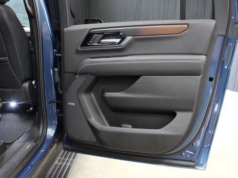 Used 2026 GMC Yukon XL Denali w/ Sun & Power Step Package AWD/4WD image 74