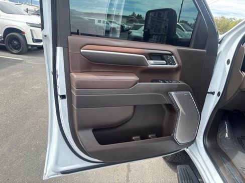 Used 2026 GMC Sierra 2500 Denali w/ Denali Reserve Package AWD/4WD image 15