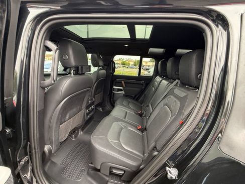 Used 2023 Land Rover Defender 110 X-Dynamic SE AWD/4WD image 25