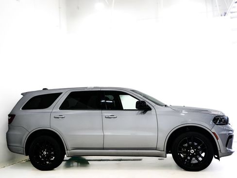 Used 2025 Dodge Durango GT AWD/4WD image 4