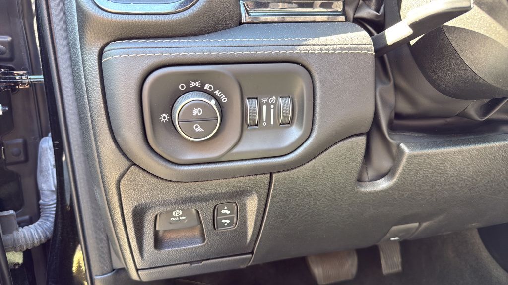 Used 2022 RAM 1500 Limited w/ Body Color Bumper Group AWD/4WD image 20