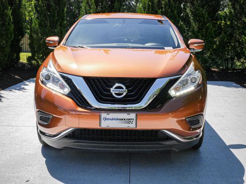 Used 2015 Nissan Murano S w/ Navigation Package AWD/4WD image 3