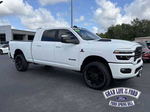 Used 2025 RAM 2500 Laramie w/ Night Edition AWD/4WD image 1