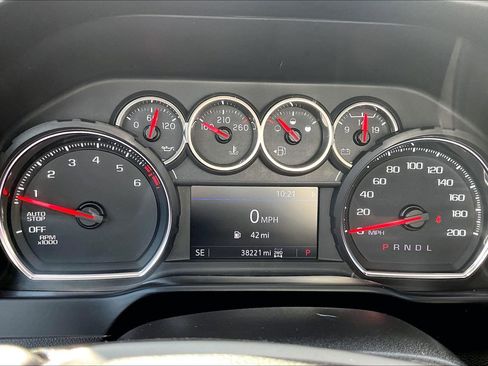 Used 2021 Chevrolet Silverado 1500 LT w/ Z71 Off-Road Package AWD/4WD image 24