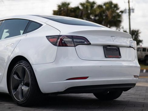 Used 2020 Tesla Model 3 Long Range AWD/4WD image 10