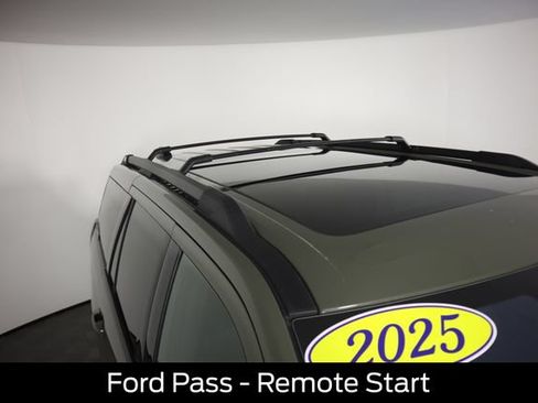 Used 2025 Ford Expedition Tremor AWD/4WD image 15