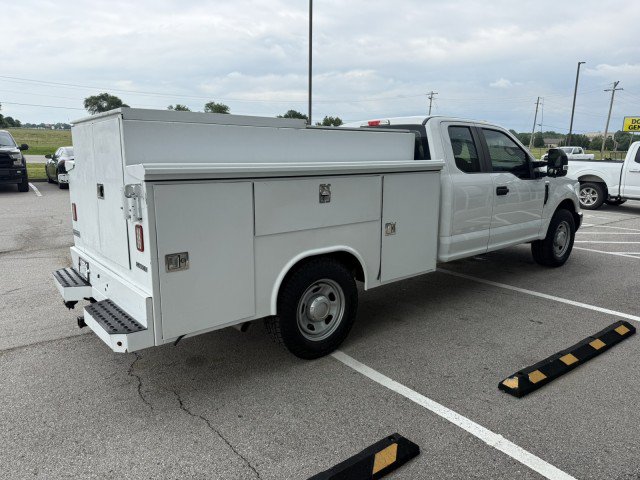 Used 2019 Ford F350 XL w/ Power Equipment Group RWD image 2