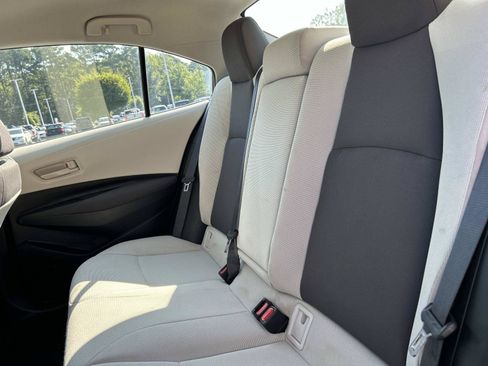 Used 2022 Toyota Corolla LE FWD image 10