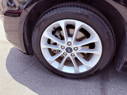 Used 2020 Ford Fusion SE FWD image 37