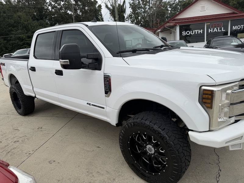Used 2019 Ford F250 XLT w/ Snow Plow Prep Package AWD/4WD image 5