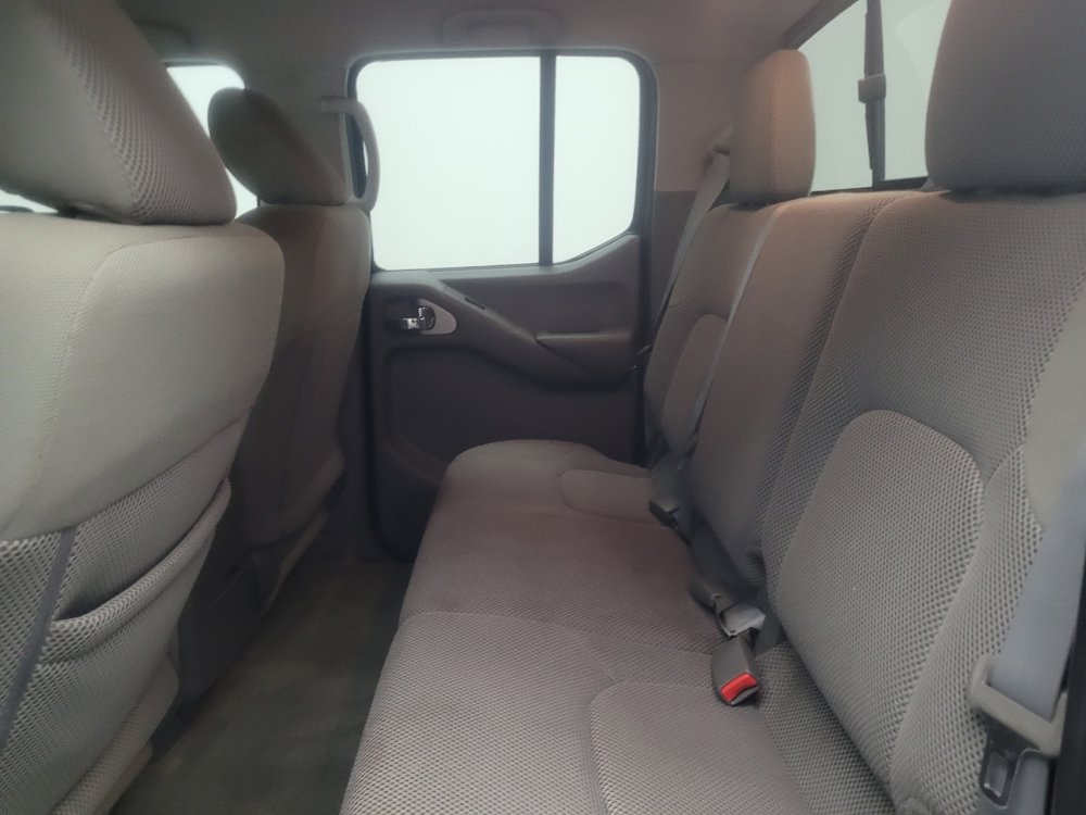 Used 2017 Nissan Frontier SV w/ SV Value Truck Package RWD image 18