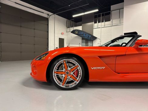Used 2008 Dodge Viper SRT-10 RWD image 3