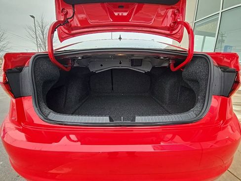 Used 2019 Volkswagen Jetta S image 29