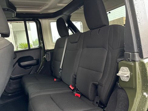 Used 2021 Jeep Wrangler Unlimited Sport AWD/4WD image 10