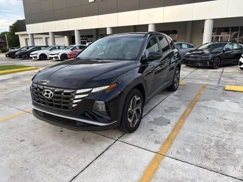 Used 2023 Hyundai Tucson SEL w/ Convenience Package AWD/4WD image 3
