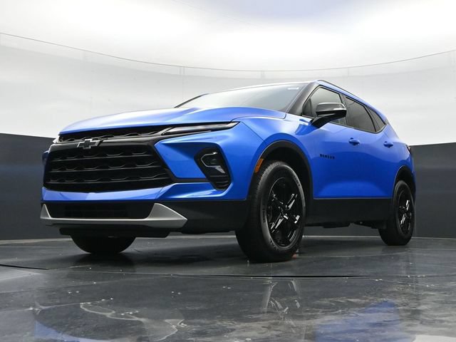 Used 2024 Chevrolet Blazer LT w/ Sound & Technology Package FWD image 42