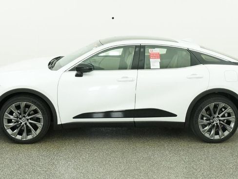 New 2026 Toyota Crown Limited image 3